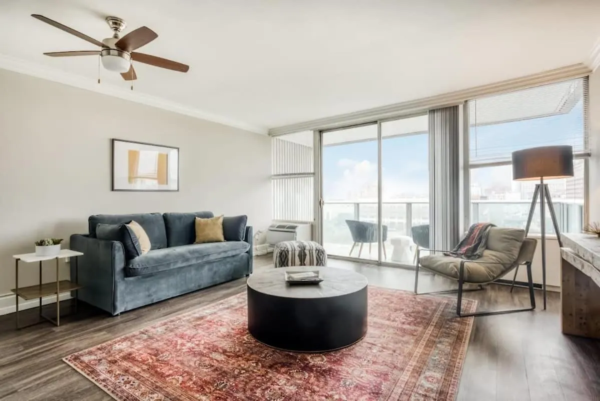 Cozysuites 800 Tower 1Br With Gym! 17 Louisville Apartment
