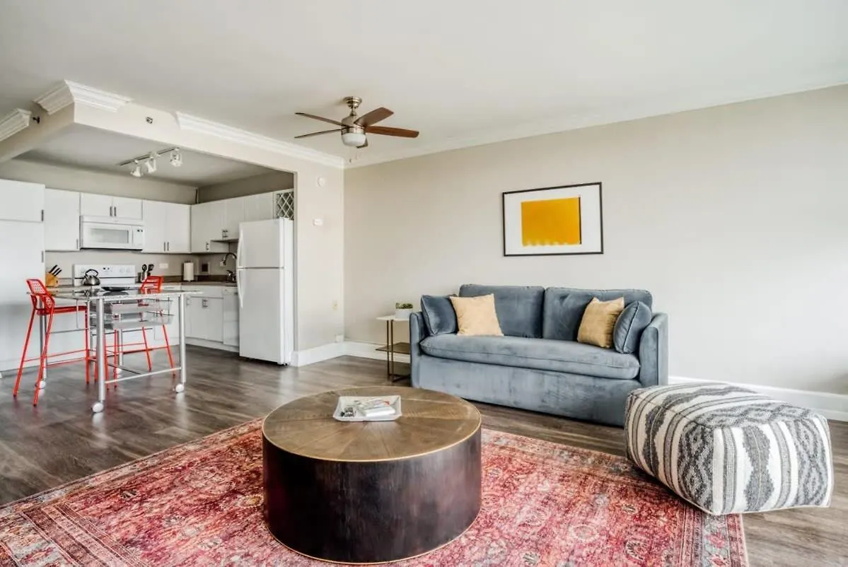 Cozysuites 800 Tower 1Br With Gym! 17 Louisville Apartment